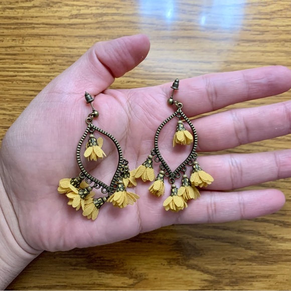 Boho Yellow Floral Oval Frame Dangle Earrings - Picture 4 of 9